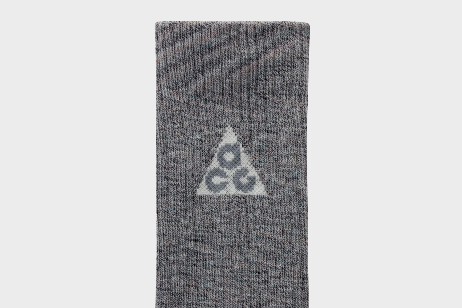 Nike ACG Kelley Ridge Crew 2.0 Socks (Cool Grey/Light Bone) 6 Nike ACG Kelley Ridge Crew 2.0 Socks (Cool Grey/Light Bone) - Image 4
