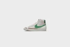 Nike Blazer Mid ‘77 VNTG (Sail/Stadium Green)