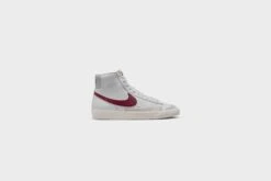 Nike Blazer Mid ‘77 VNTG (White/Dark Beetroot-Grey Fog) -Sportswear Discounts NikeBlazerMid 77VNTG White DarkBeetroot GreyFog BQ6806 1204