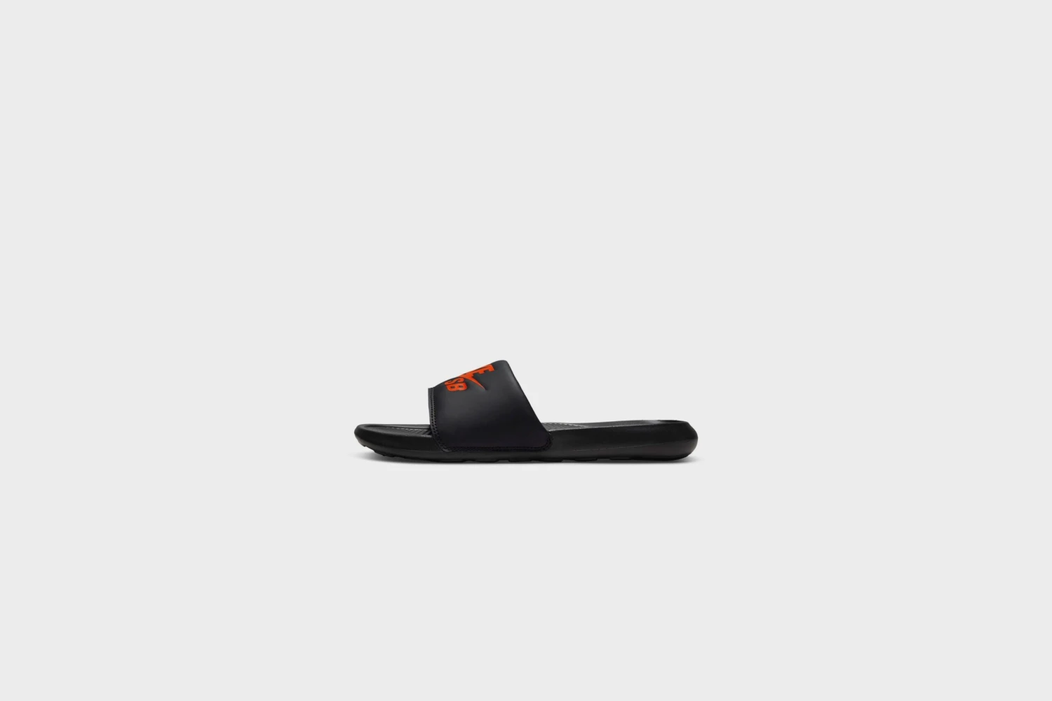 Nike SB Victori One Slide (Black/Team Orange-Black) 4 Nike SB Victori One Slide (Black/Team Orange-Black) - Image 2