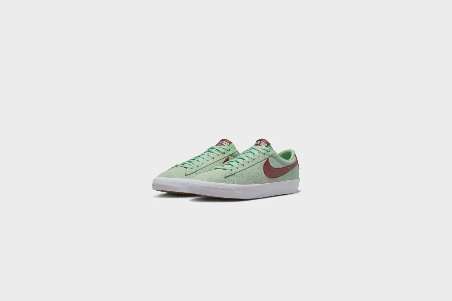 Nike SB Zoom Blazer Low Pro GT (Enamel Green/Team Red) 4 Nike SB Zoom Blazer Low Pro GT (Enamel Green/Team Red) - Image 2