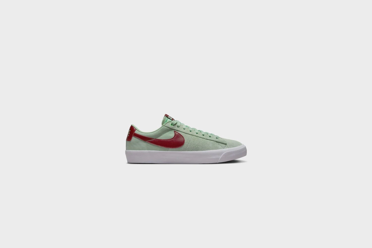 Nike SB Zoom Blazer Low Pro GT (Enamel Green/Team Red) 6 Nike SB Zoom Blazer Low Pro GT (Enamel Green/Team Red) - Image 4