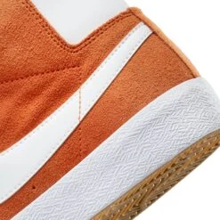 Nike SB Zoom Blazer Mid (Safety Orange/White) 23 Nike SB Zoom Blazer Mid (Safety Orange/White) -Sportswear Discounts NikeSBZoomBlazerMid SafetyOrange White 864349 80011