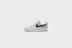 Nike WMNS Air Force 1 ‘07 ESS SNKR (LT Iron Ore/Black-White)