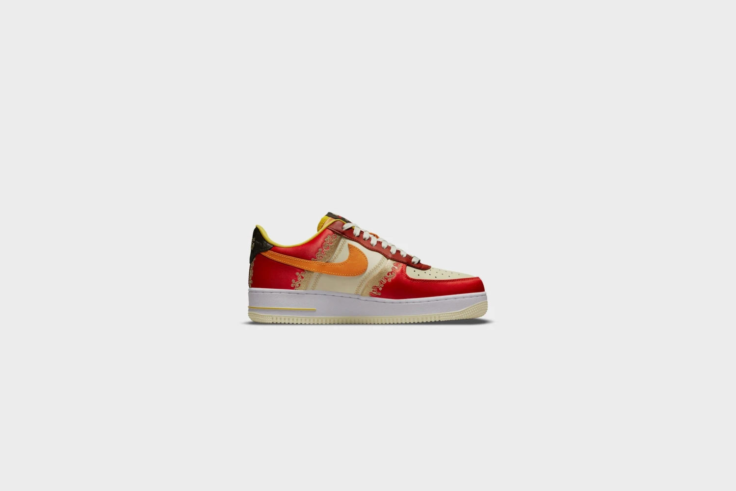 WMNS Nike Air Force 1 ‘07 PRM (Habanero Red/Light Curry) 5 WMNS Nike Air Force 1 ‘07 PRM (Habanero Red/Light Curry) - Image 3